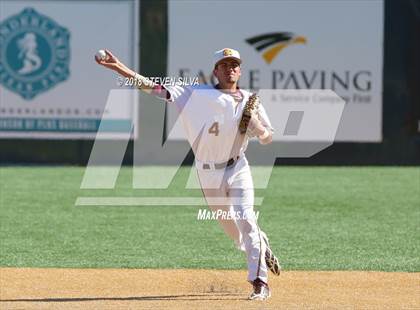 Thumbnail 3 in 20th Annual Point Loma Varsity-Alumni Game photogallery.