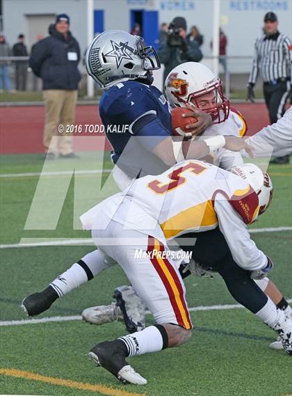 Thumbnail 3 in Hillhouse vs. St. Joseph (CIAC Class M Final) photogallery.