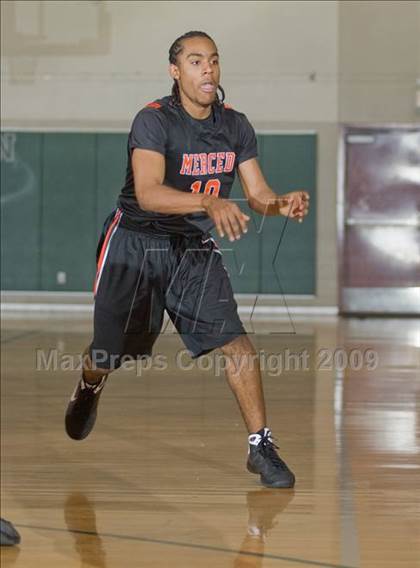 Thumbnail 3 in Merced @ Pitman photogallery.