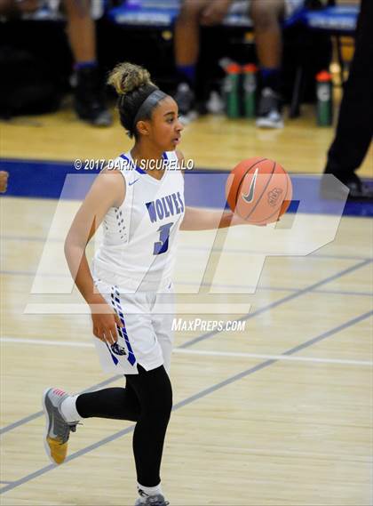 Thumbnail 3 in Grandview vs. Seton Catholic ( NIKE Tournament Of Champions)  photogallery.