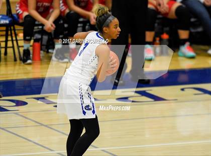 Thumbnail 2 in Grandview vs. Seton Catholic ( NIKE Tournament Of Champions)  photogallery.