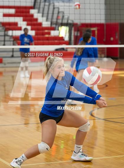 Thumbnail 2 in Apopka vs. South Lake photogallery.