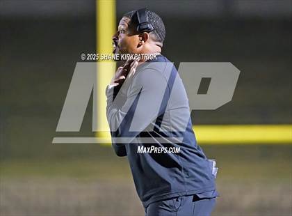 Thumbnail 2 in Frisco vs West Mesquite(UIL 5A D1 Football BiDistrict) photogallery.