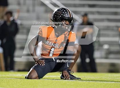 Thumbnail 3 in Frisco vs West Mesquite(UIL 5A D1 Football BiDistrict) photogallery.