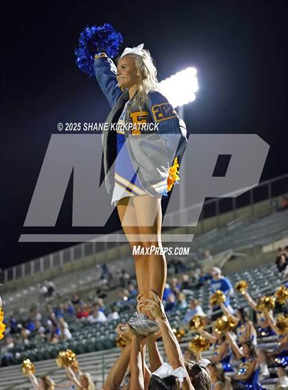 Thumbnail 2 in Frisco vs West Mesquite(UIL 5A D1 Football BiDistrict) photogallery.