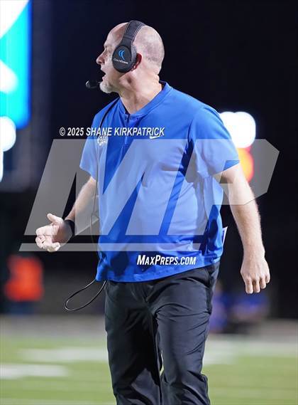 Thumbnail 1 in Frisco vs West Mesquite(UIL 5A D1 Football BiDistrict) photogallery.
