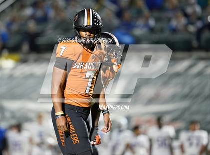 Thumbnail 3 in Frisco vs West Mesquite(UIL 5A D1 Football BiDistrict) photogallery.