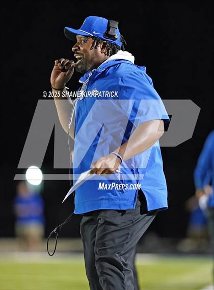 Thumbnail 3 in Frisco vs West Mesquite(UIL 5A D1 Football BiDistrict) photogallery.