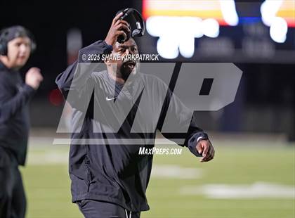 Thumbnail 2 in Frisco vs West Mesquite(UIL 5A D1 Football BiDistrict) photogallery.