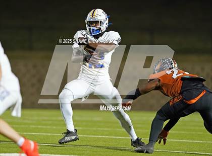 Thumbnail 3 in Frisco vs West Mesquite(UIL 5A D1 Football BiDistrict) photogallery.