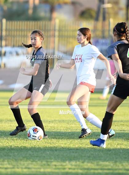 Thumbnail 1 in Southeast Career Tech vs Green Valley (NIAA 4A Quarterfinal) photogallery.