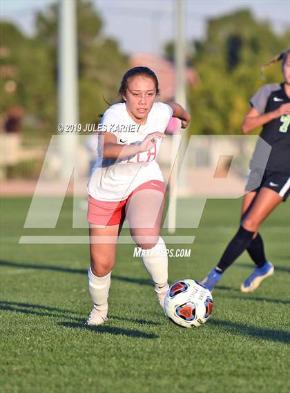 Thumbnail 2 in Southeast Career Tech vs Green Valley (NIAA 4A Quarterfinal) photogallery.