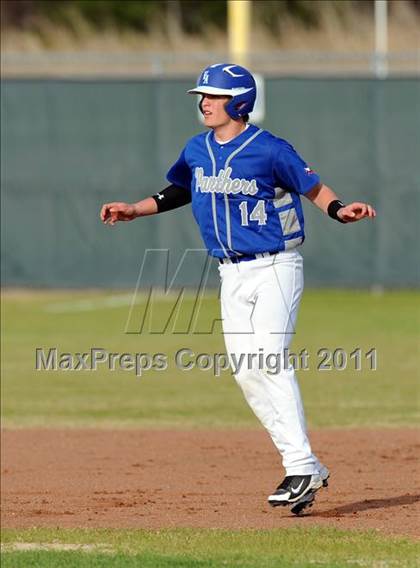 Thumbnail 2 in Van Alstyne vs. Chandler (GCEC Panther Classic) photogallery.