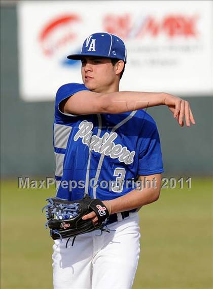 Thumbnail 2 in Van Alstyne vs. Chandler (GCEC Panther Classic) photogallery.