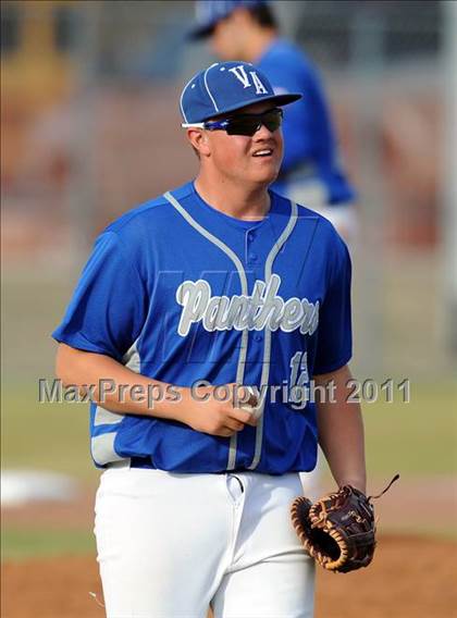 Thumbnail 3 in Van Alstyne vs. Chandler (GCEC Panther Classic) photogallery.
