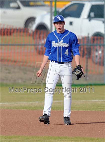 Thumbnail 2 in Van Alstyne vs. Chandler (GCEC Panther Classic) photogallery.