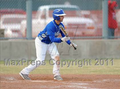 Thumbnail 2 in Van Alstyne vs. Chandler (GCEC Panther Classic) photogallery.