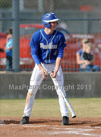 Thumbnail 1 in Van Alstyne vs. Chandler (GCEC Panther Classic) photogallery.