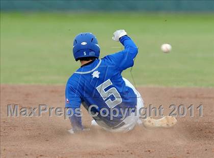 Thumbnail 1 in Van Alstyne vs. Chandler (GCEC Panther Classic) photogallery.