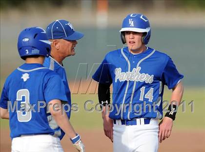 Thumbnail 1 in Van Alstyne vs. Chandler (GCEC Panther Classic) photogallery.