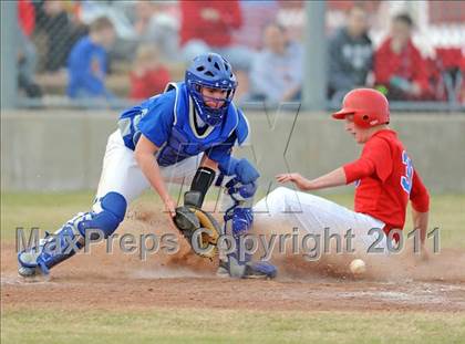 Thumbnail 2 in Van Alstyne vs. Chandler (GCEC Panther Classic) photogallery.
