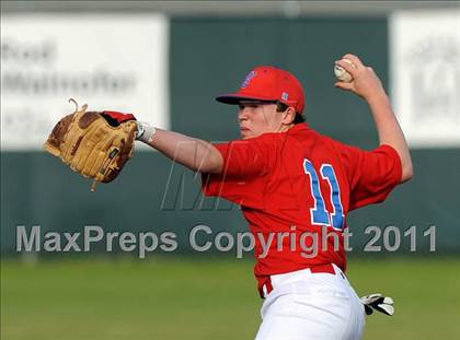 Thumbnail 3 in Van Alstyne vs. Chandler (GCEC Panther Classic) photogallery.