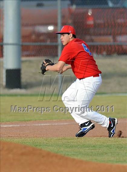 Thumbnail 1 in Van Alstyne vs. Chandler (GCEC Panther Classic) photogallery.