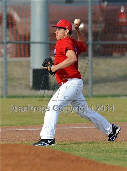 Thumbnail 2 in Van Alstyne vs. Chandler (GCEC Panther Classic) photogallery.