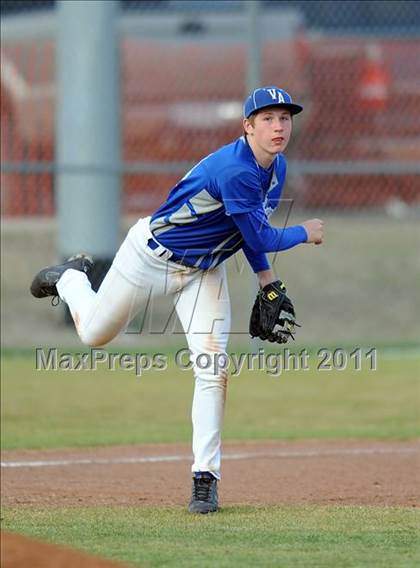 Thumbnail 1 in Van Alstyne vs. Chandler (GCEC Panther Classic) photogallery.