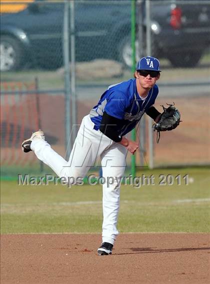 Thumbnail 1 in Van Alstyne vs. Chandler (GCEC Panther Classic) photogallery.