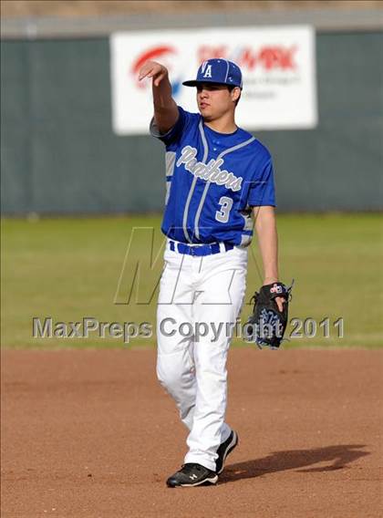 Thumbnail 3 in Van Alstyne vs. Chandler (GCEC Panther Classic) photogallery.