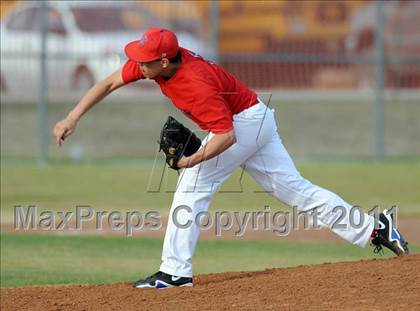 Thumbnail 1 in Van Alstyne vs. Chandler (GCEC Panther Classic) photogallery.