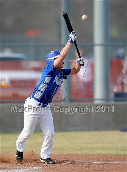 Thumbnail 1 in Van Alstyne vs. Chandler (GCEC Panther Classic) photogallery.