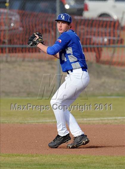 Thumbnail 2 in Van Alstyne vs. Chandler (GCEC Panther Classic) photogallery.