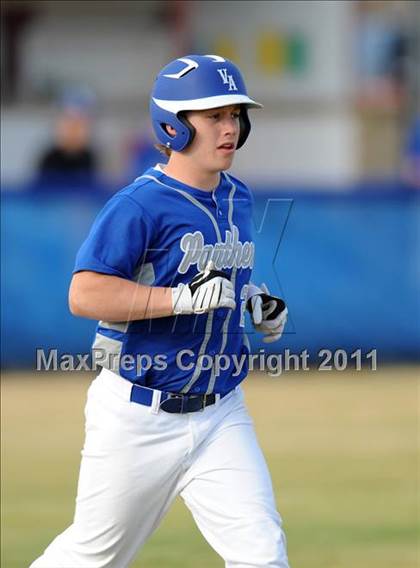 Thumbnail 1 in Van Alstyne vs. Chandler (GCEC Panther Classic) photogallery.