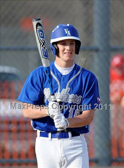 Thumbnail 1 in Van Alstyne vs. Chandler (GCEC Panther Classic) photogallery.