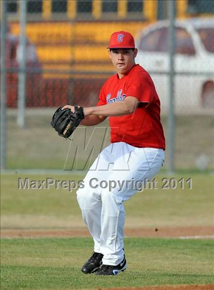 Thumbnail 2 in Van Alstyne vs. Chandler (GCEC Panther Classic) photogallery.