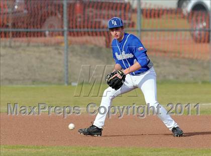 Thumbnail 3 in Van Alstyne vs. Chandler (GCEC Panther Classic) photogallery.