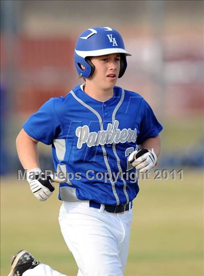Thumbnail 2 in Van Alstyne vs. Chandler (GCEC Panther Classic) photogallery.
