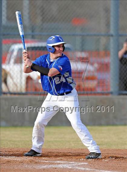 Thumbnail 2 in Van Alstyne vs. Chandler (GCEC Panther Classic) photogallery.