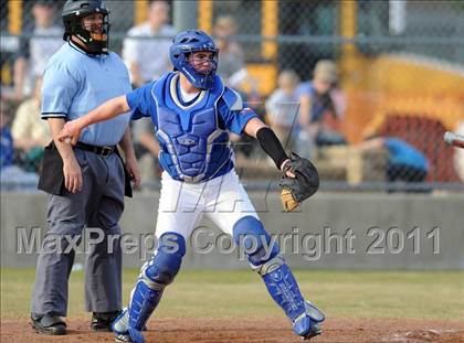 Thumbnail 1 in Van Alstyne vs. Chandler (GCEC Panther Classic) photogallery.