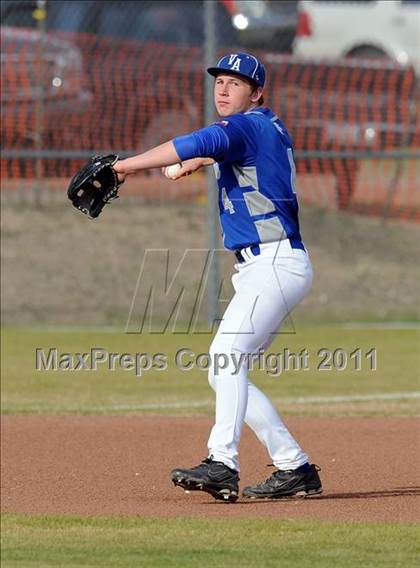 Thumbnail 3 in Van Alstyne vs. Chandler (GCEC Panther Classic) photogallery.