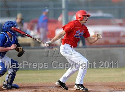 Thumbnail 3 in Van Alstyne vs. Chandler (GCEC Panther Classic) photogallery.