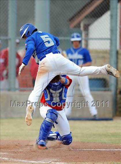 Thumbnail 2 in Van Alstyne vs. Chandler (GCEC Panther Classic) photogallery.