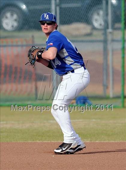 Thumbnail 3 in Van Alstyne vs. Chandler (GCEC Panther Classic) photogallery.