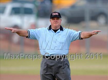 Thumbnail 3 in Van Alstyne vs. Chandler (GCEC Panther Classic) photogallery.