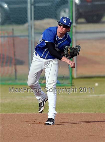 Thumbnail 3 in Van Alstyne vs. Chandler (GCEC Panther Classic) photogallery.