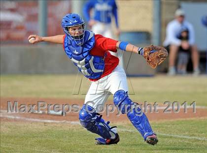 Thumbnail 1 in Van Alstyne vs. Chandler (GCEC Panther Classic) photogallery.