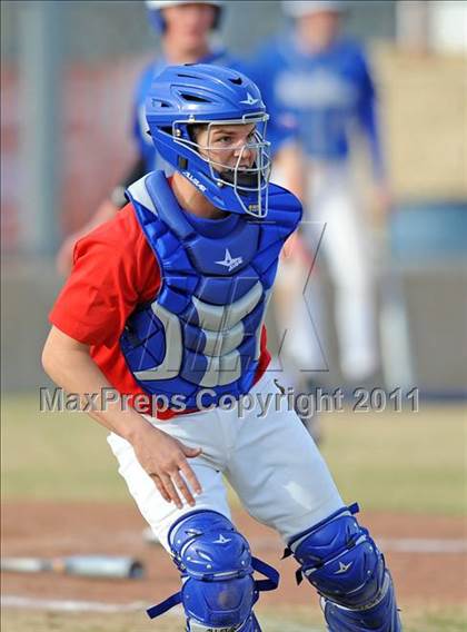 Thumbnail 1 in Van Alstyne vs. Chandler (GCEC Panther Classic) photogallery.