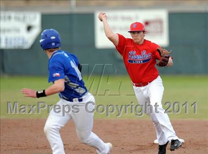 Thumbnail 3 in Van Alstyne vs. Chandler (GCEC Panther Classic) photogallery.